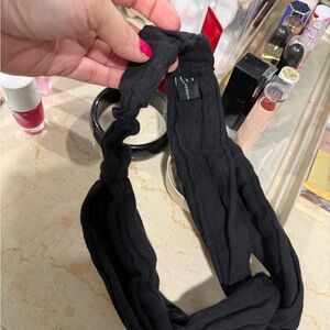 Stylish Black Hairband